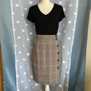H&M size 8 pencil skirt.